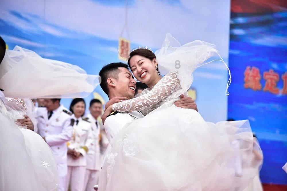 幸福的一家五口。。